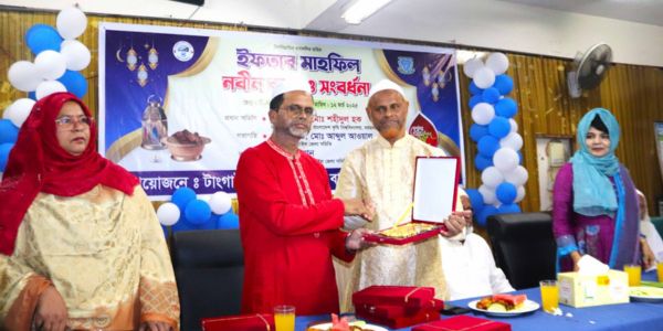 বাকৃবিতে টাঙ্গাইল সমিতির ইফতার মাহফিল ও নবীনবরণ অনুষ্ঠিত